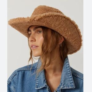 Urban Outfitters Fluffy Fleece Cowboy Hat Camel Beige Tan